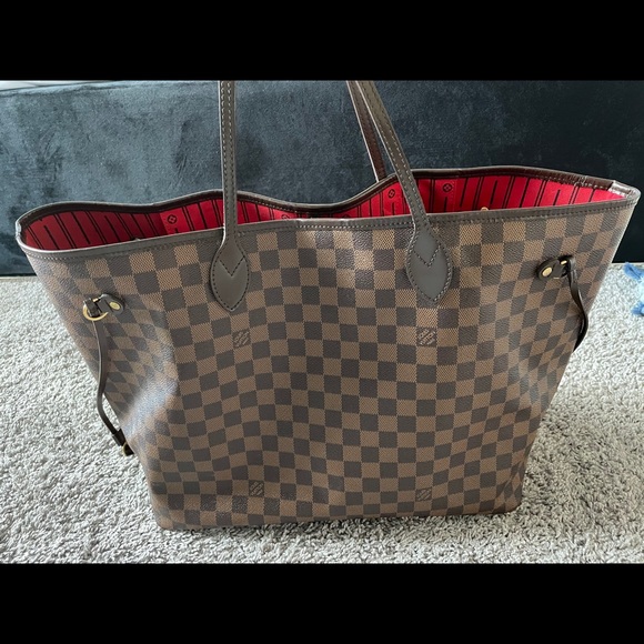 Authentic Louis Vuitton Neverfull GM (Damier)